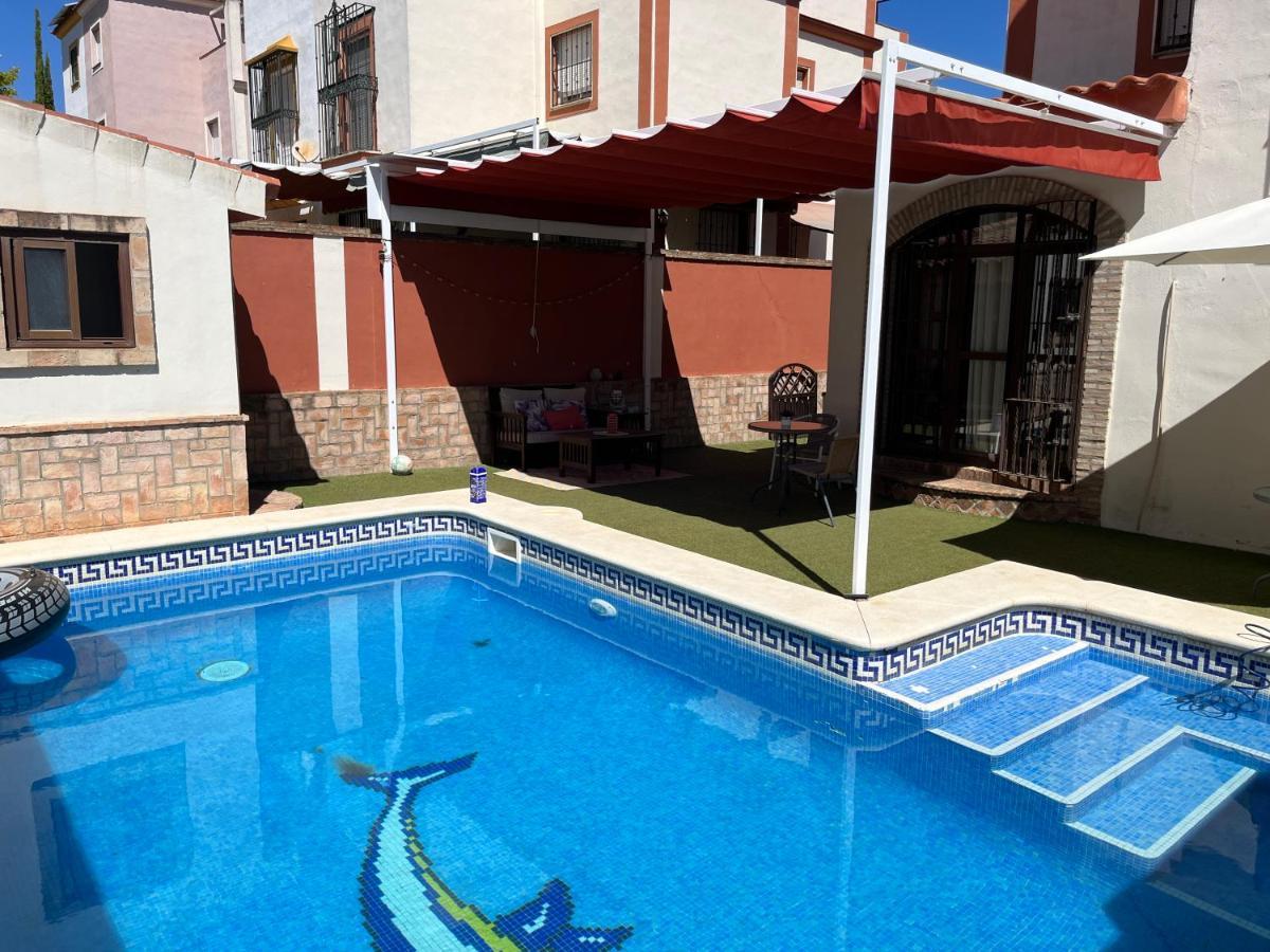 Casa Con Piscina Cerca De Sevilla Buitenkant foto