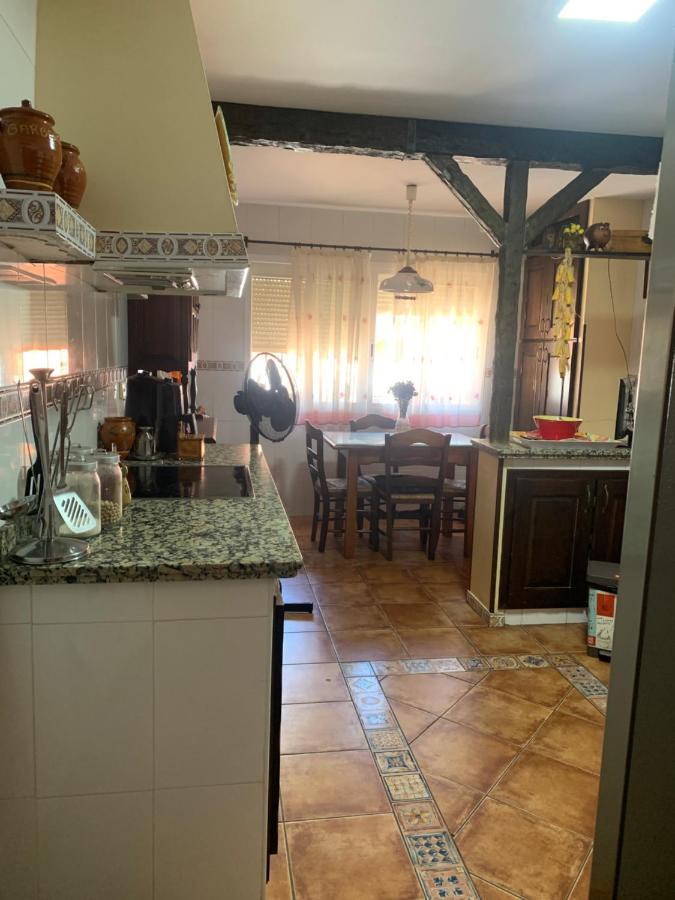 Casa Con Piscina Cerca De Sevilla Buitenkant foto