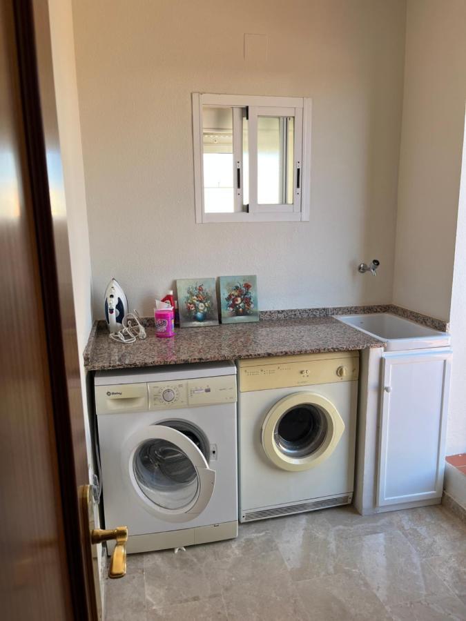 Casa Con Piscina Cerca De Sevilla Buitenkant foto
